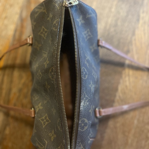 Small Louis Vuitton Bag - Picture 6 of 6